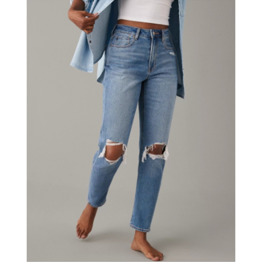 American Eagle Mom Jean Distressed Straight Leg Jeans Comfort Stretch Waistband